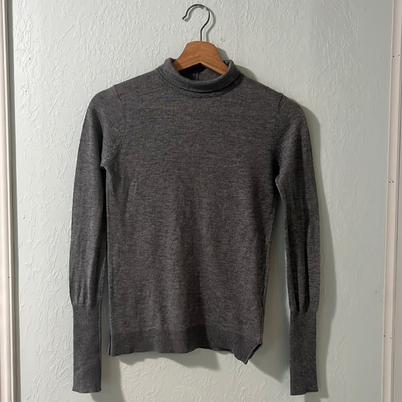 Grey Zara Turtle Neck - Picture 1 of 4